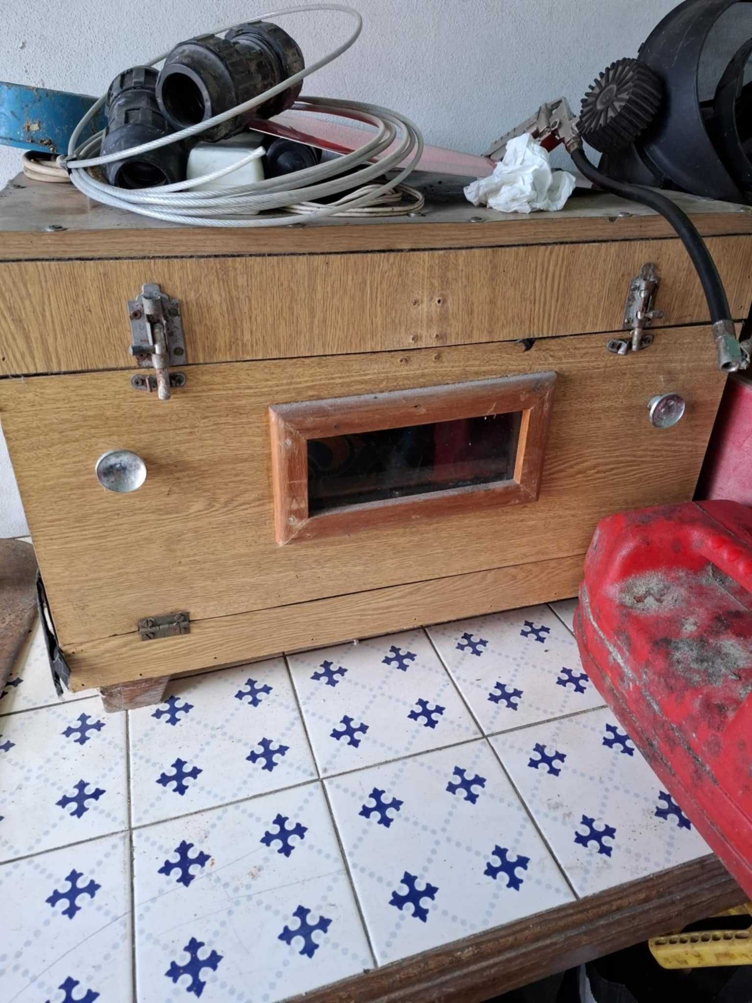 vendo vários tipos de material para desocupar