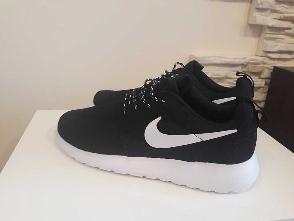 Nike WMNS Roshe Run rozm.36 (dł.wkł.22cm)