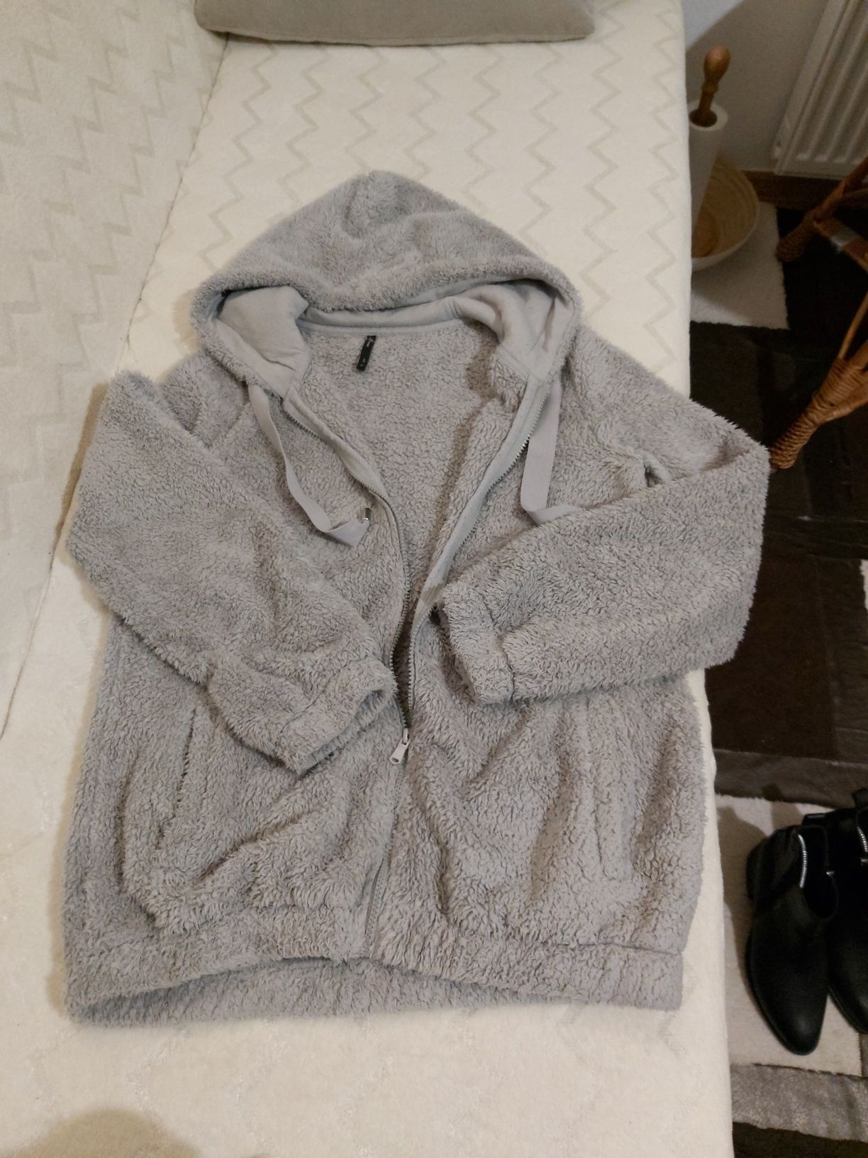 Bluza szara z zamkiem
