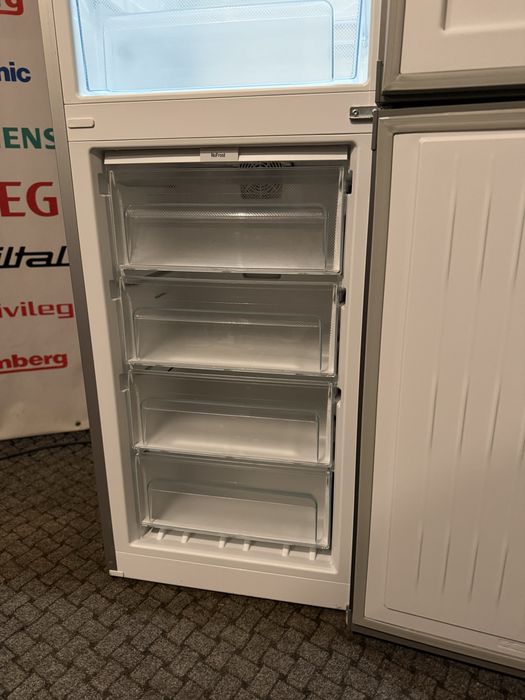 Холодильник топ Liebherr CNel 4713 328л NoFrost 2м бу Made in Germany