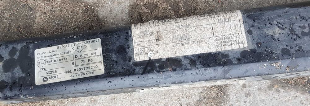 Dacia Duster oryginalny wypinany hak holowniczy możliwa wysyłka 40