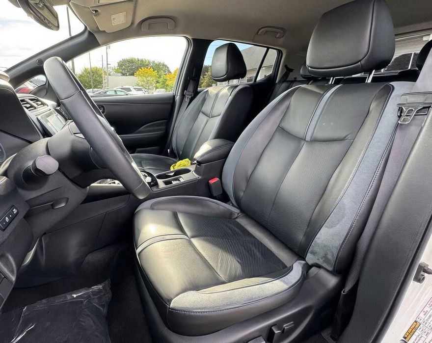 Nissan LEAF      2019