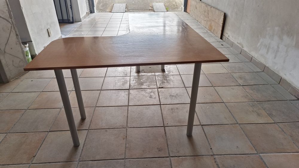 Secretaria/ Ferro