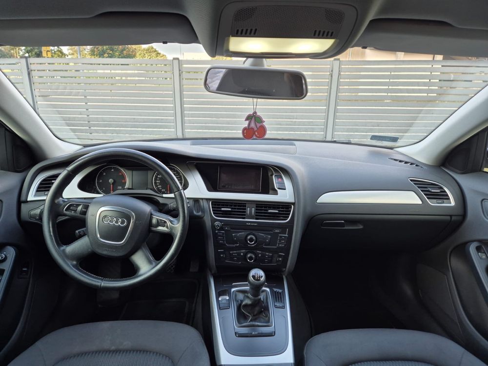 Audi A4 B8 2.0 tdi 2011