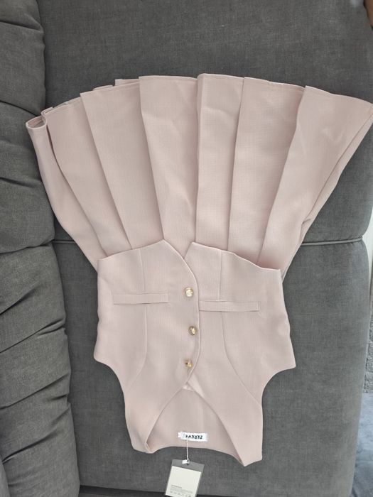 Новий костюм зі спідницею- шортами