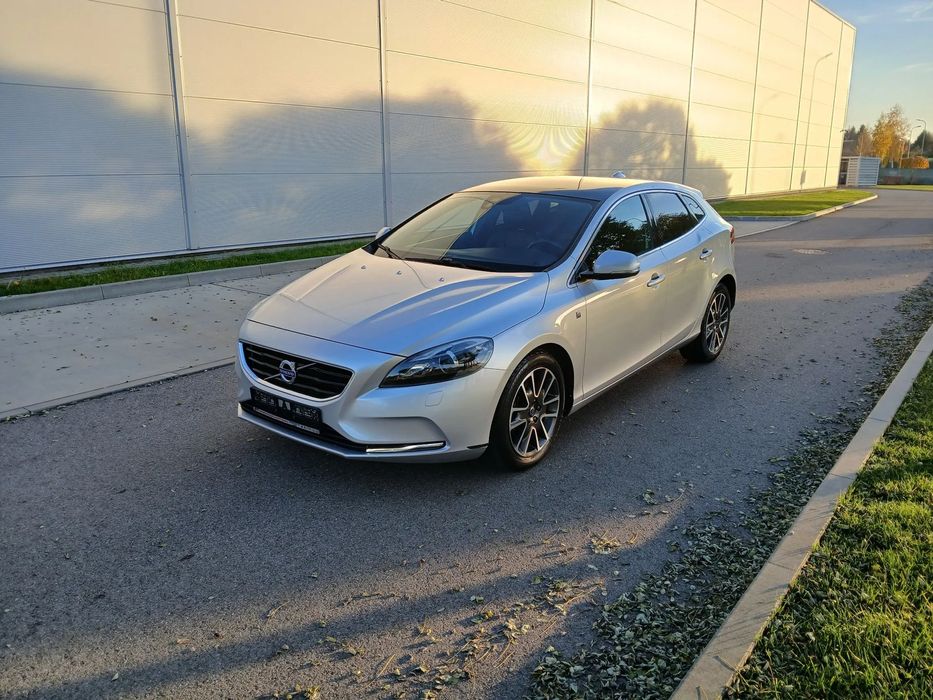 Volvo V40 2.0 D2 120KM OCEAN-RACE Bogata Opcja Bezwypadkowy Ładny Stan