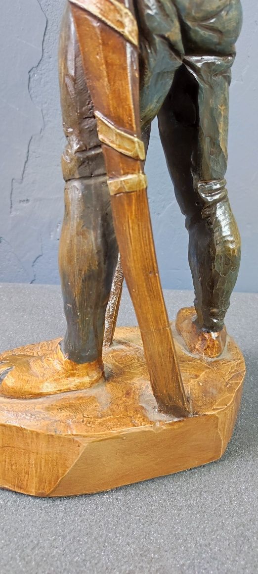 Figura Konkwistadora tworzywo