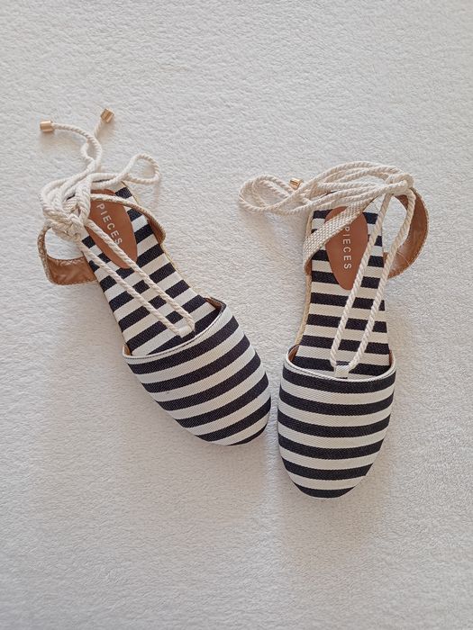 Espadryle wiązane Pieces 38 39 sznurowane espadryle sandały