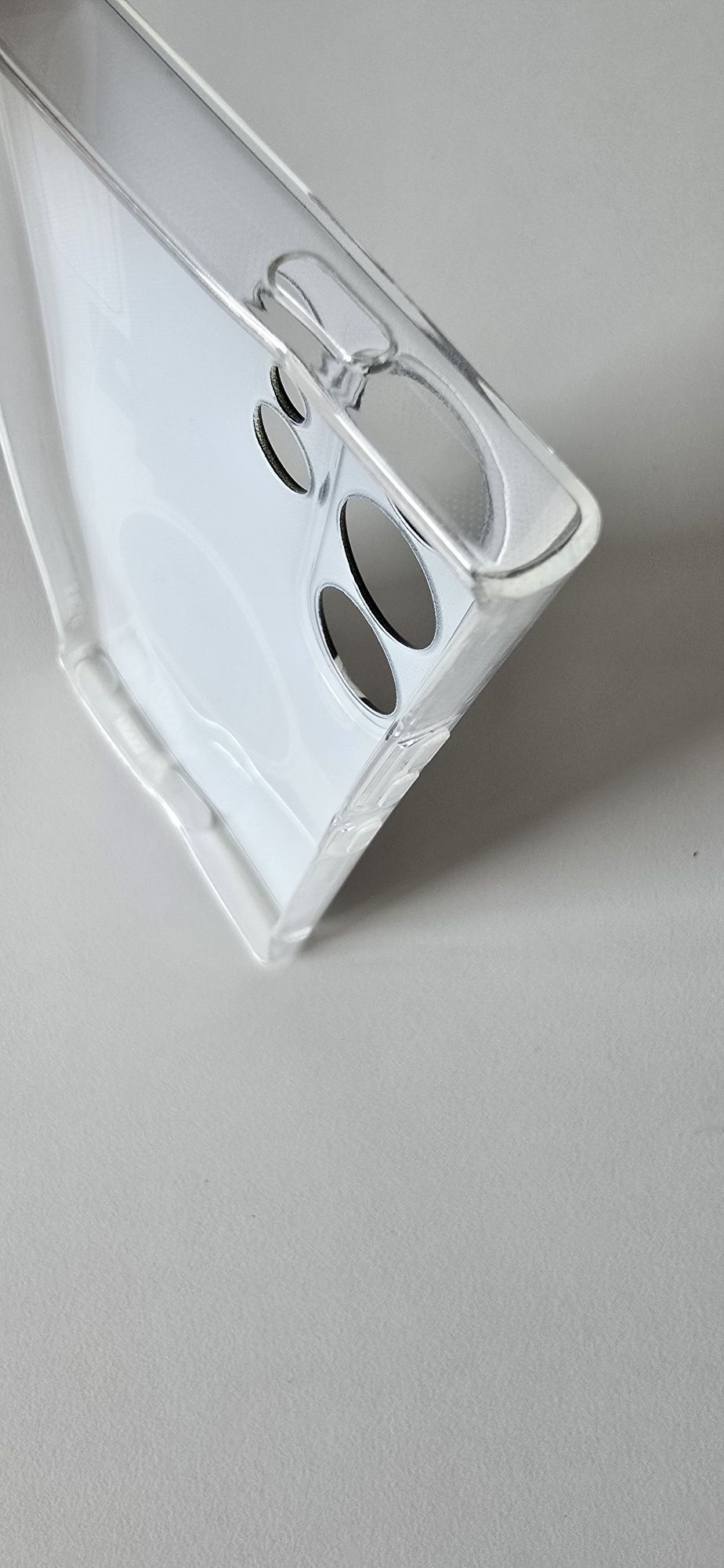 Etui  , silikon  , plecki Samsung Galaxy S 24 ultra  . Aparat .
