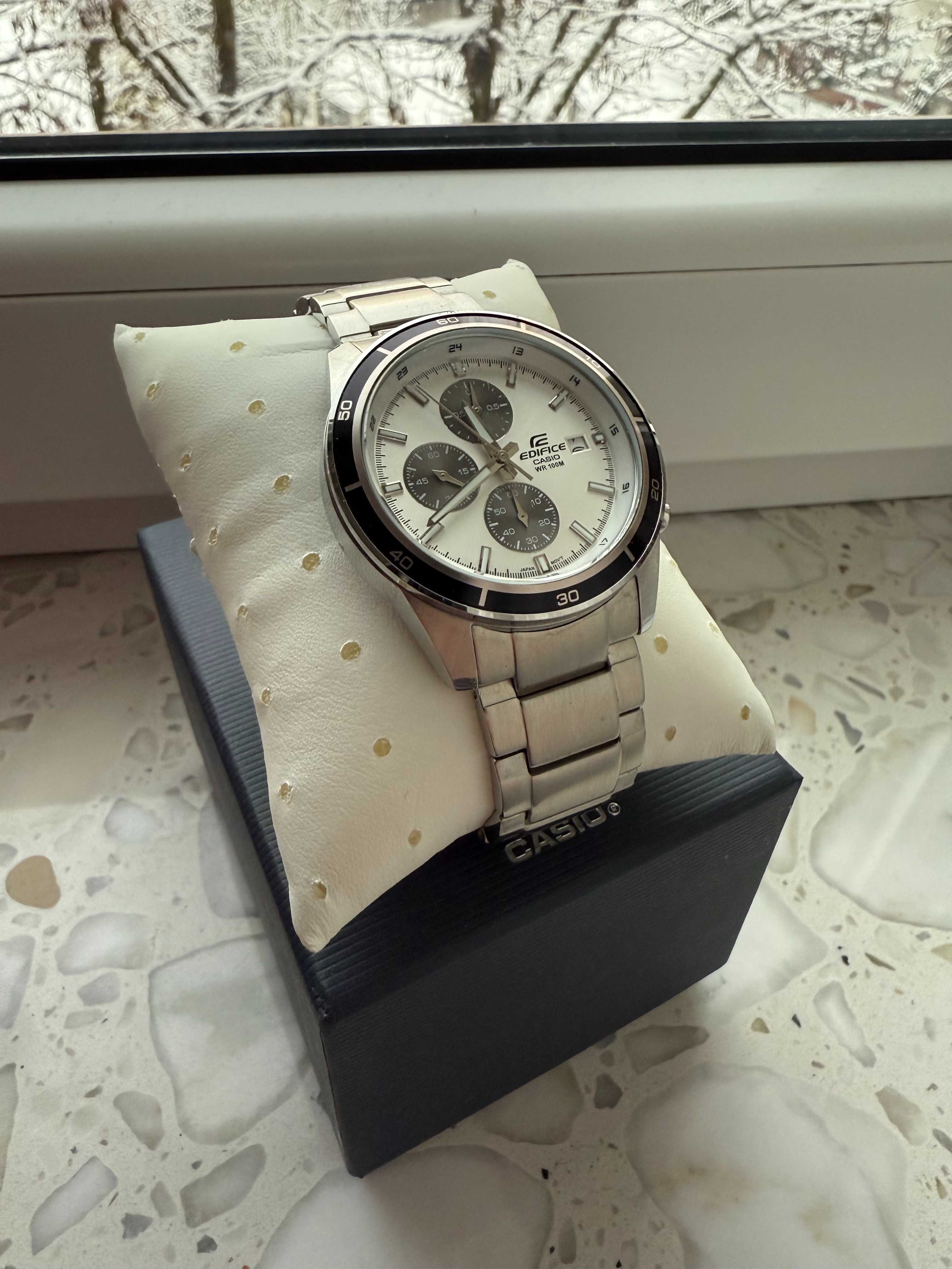 Zegarek Casio EFR-526L jak nowy