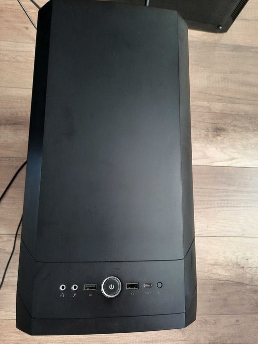 Pc Gaming Ryzen 7 5800x8 rdzeni 16 watkow32RAM DDR4 1000w 512GB M2