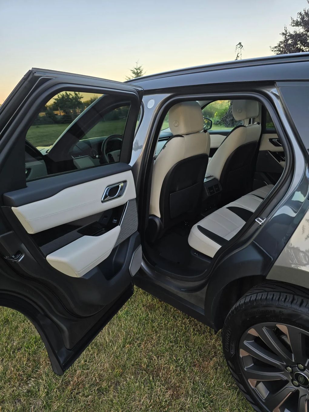 Land Rover Range Rover Velar Land Rover Range Rover Velar R-Dynamic SE Pierwszy właściciel SALON PL