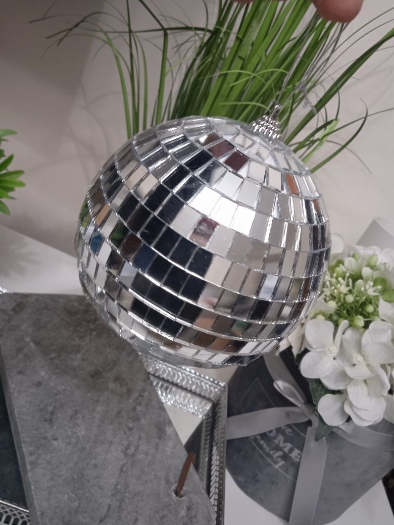 Duża bombka kula dekoracyjna disco srebrna szkiełka Glamour 38cm