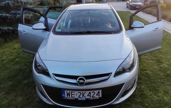 Opel Astra J 1.4 Turbo bezwypadkowy