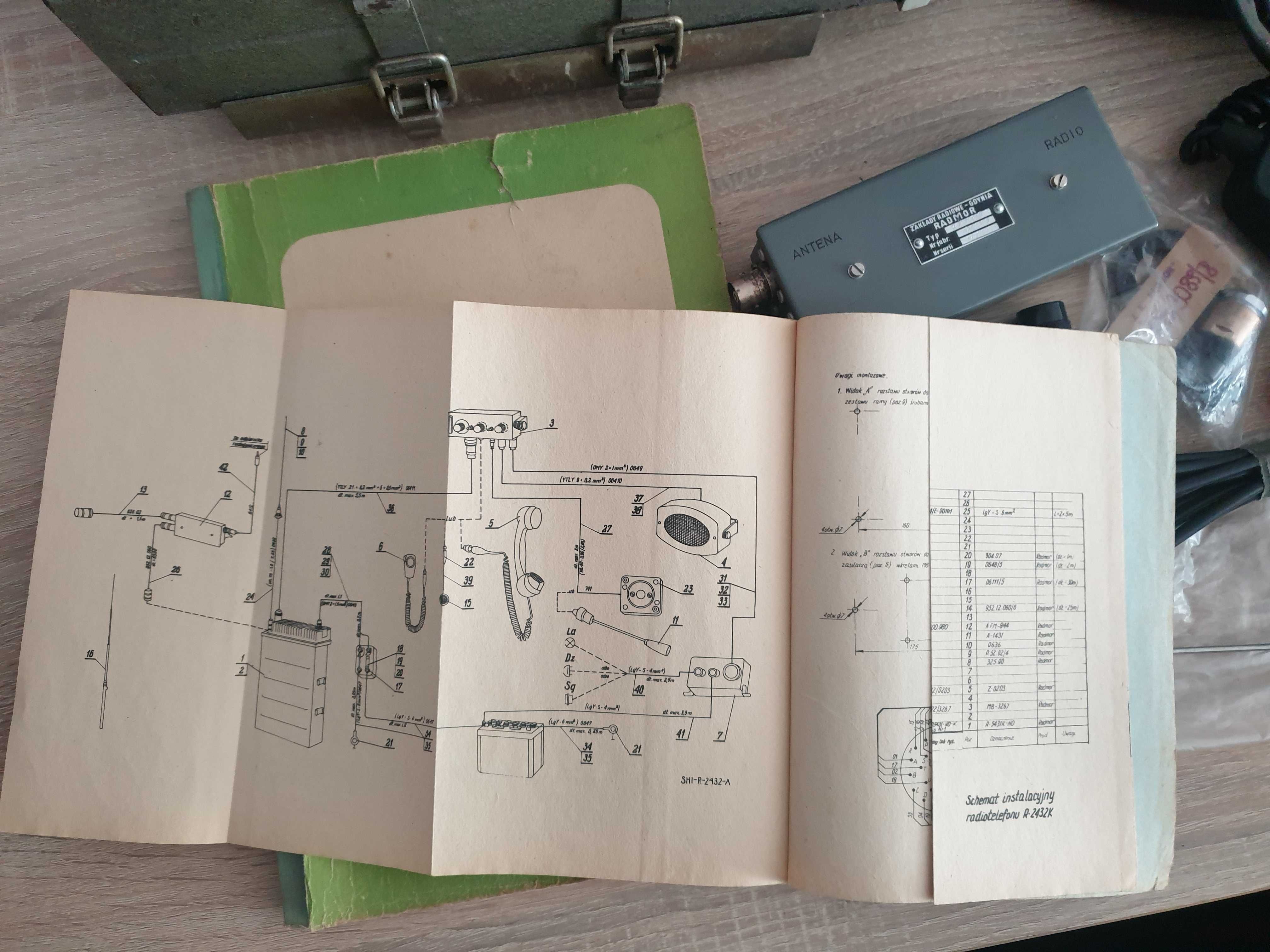 Radiotelefon Radiostacja Radmor R-2432 milicja nysa straż fiat 125 PRL