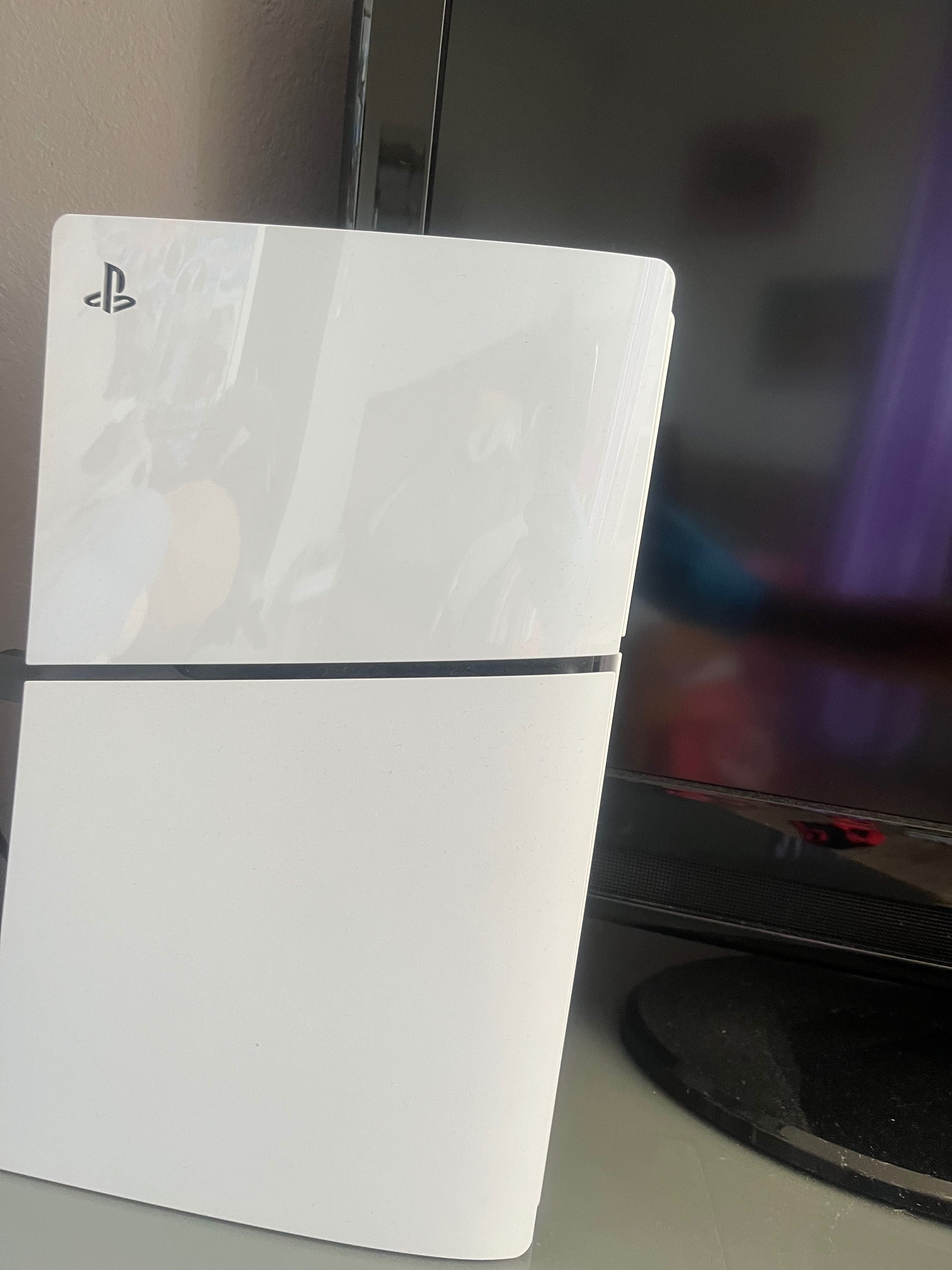Sprzedam Play Station 5