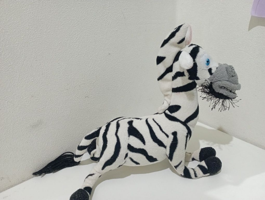Мягкая игрушка Зебра Марти(Zebra Marty),герой мультфильма Мадагаскар 3