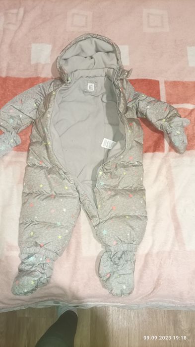 Зимний комбинезон Gap