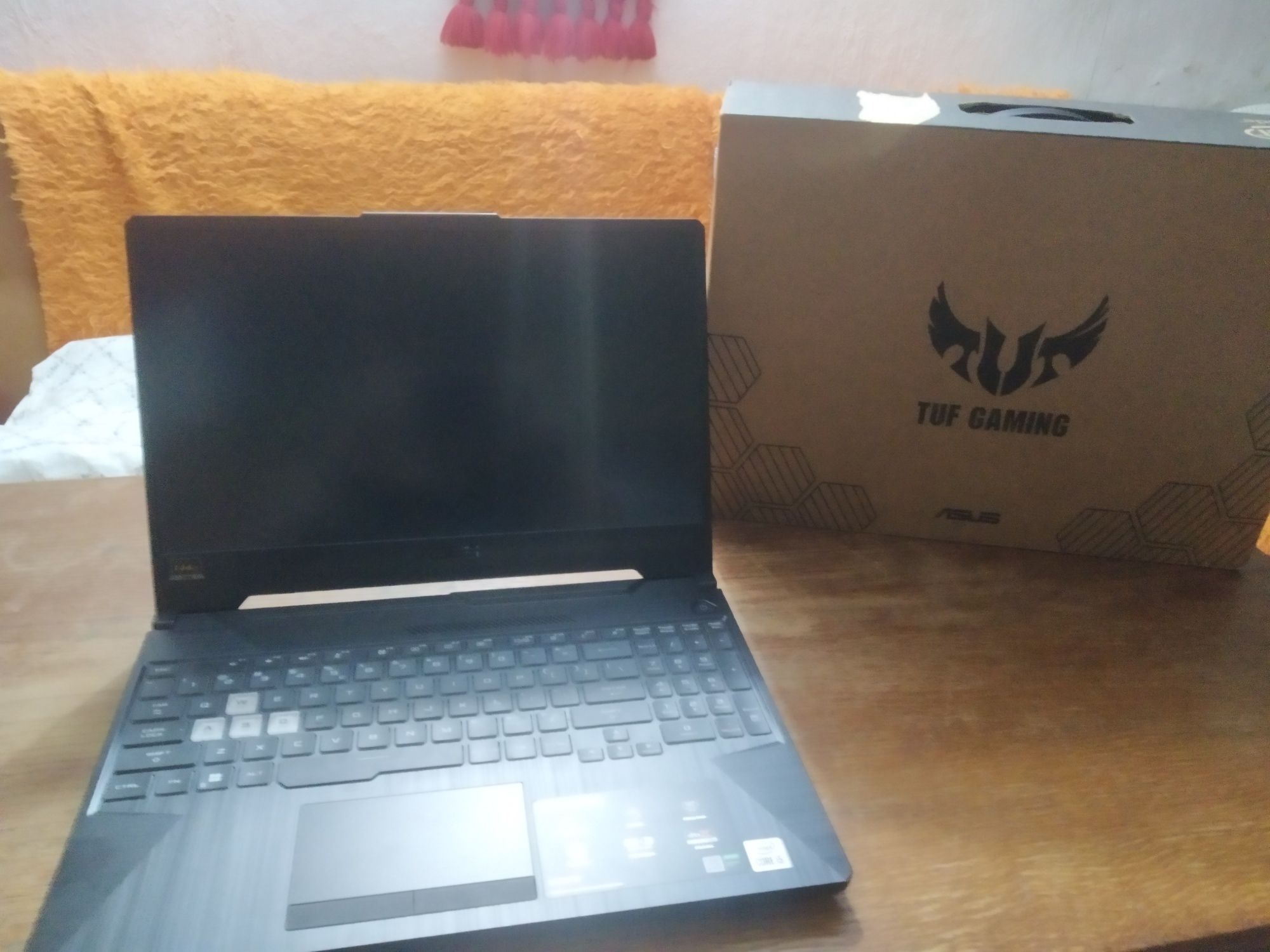 Laptop Asus FH-506