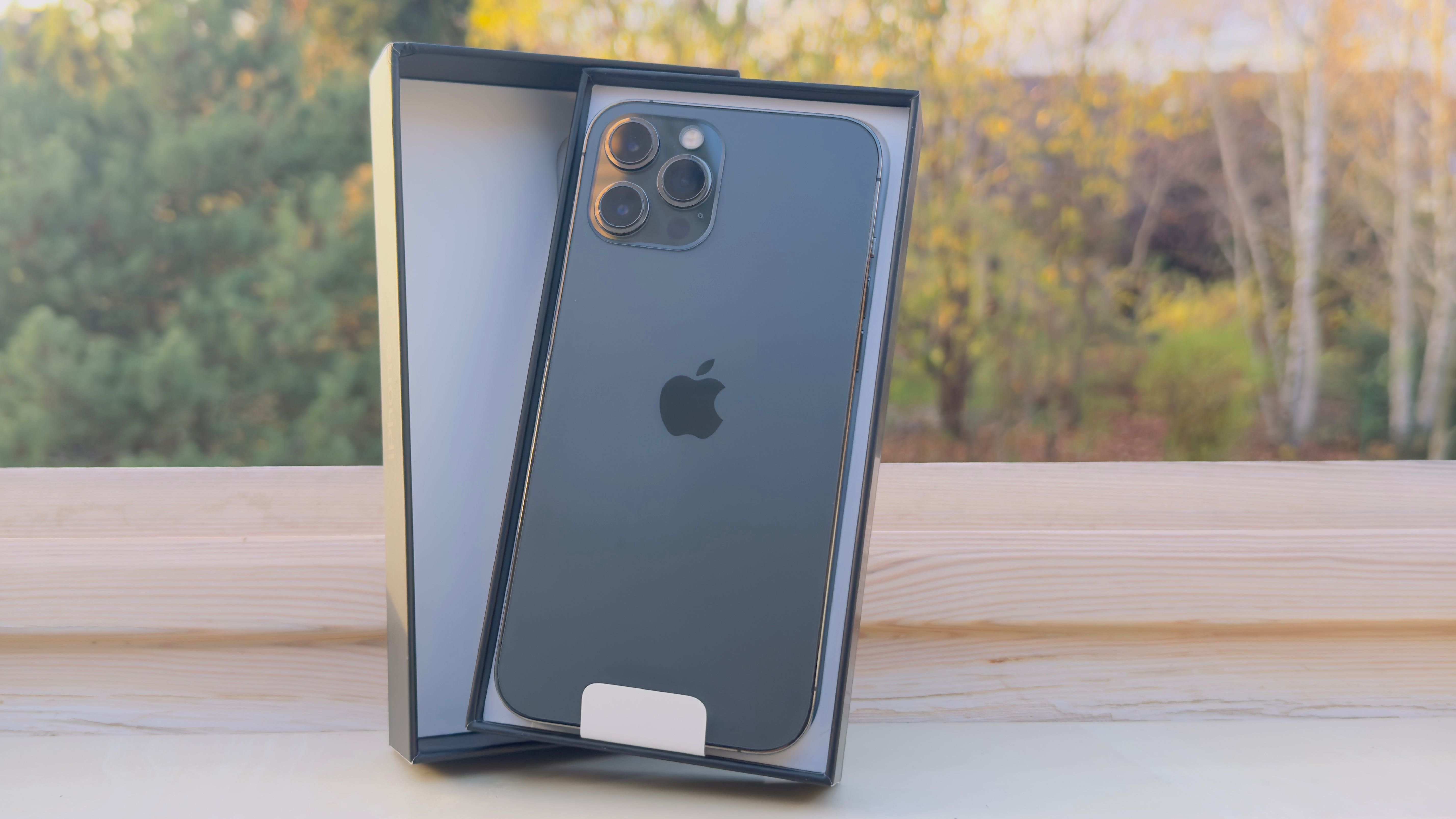 iPhone 12 Pro Max 512GB - mega zetaw 5 elementow!!!
