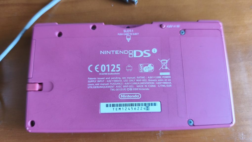 Nintendo DSi rosa