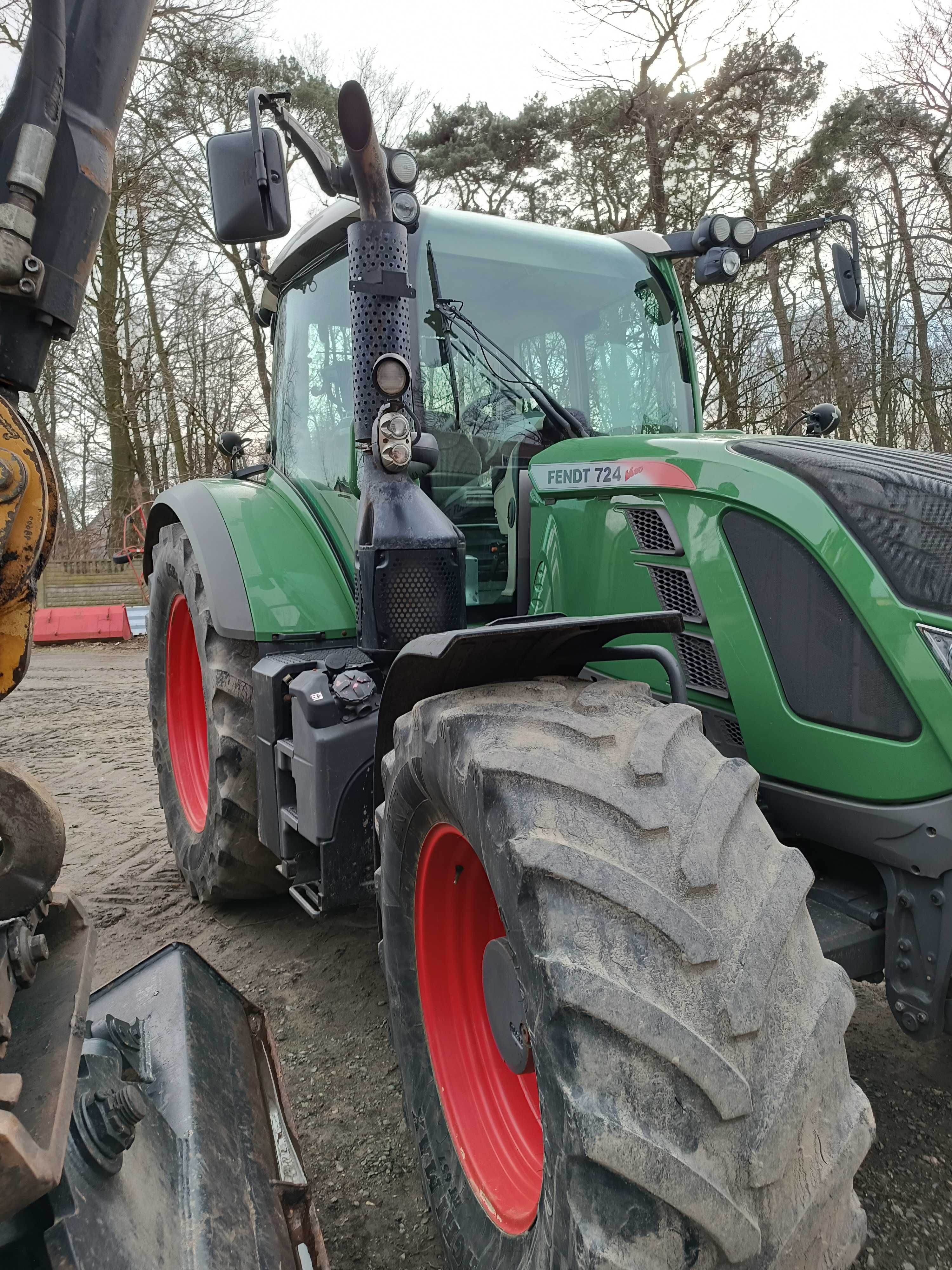 Fendt 724 PROFI PLUS Świeżo sprowadzony