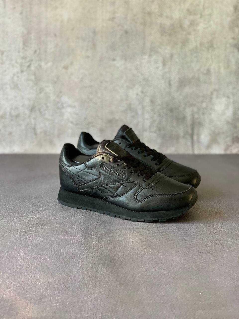 Reebok Classic Black