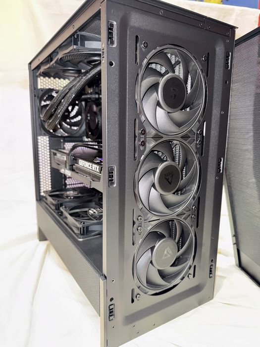 Komputer ryzen 7 9800x3d RTX 5080 64GB DDR5 2TB SSD AIO nowy