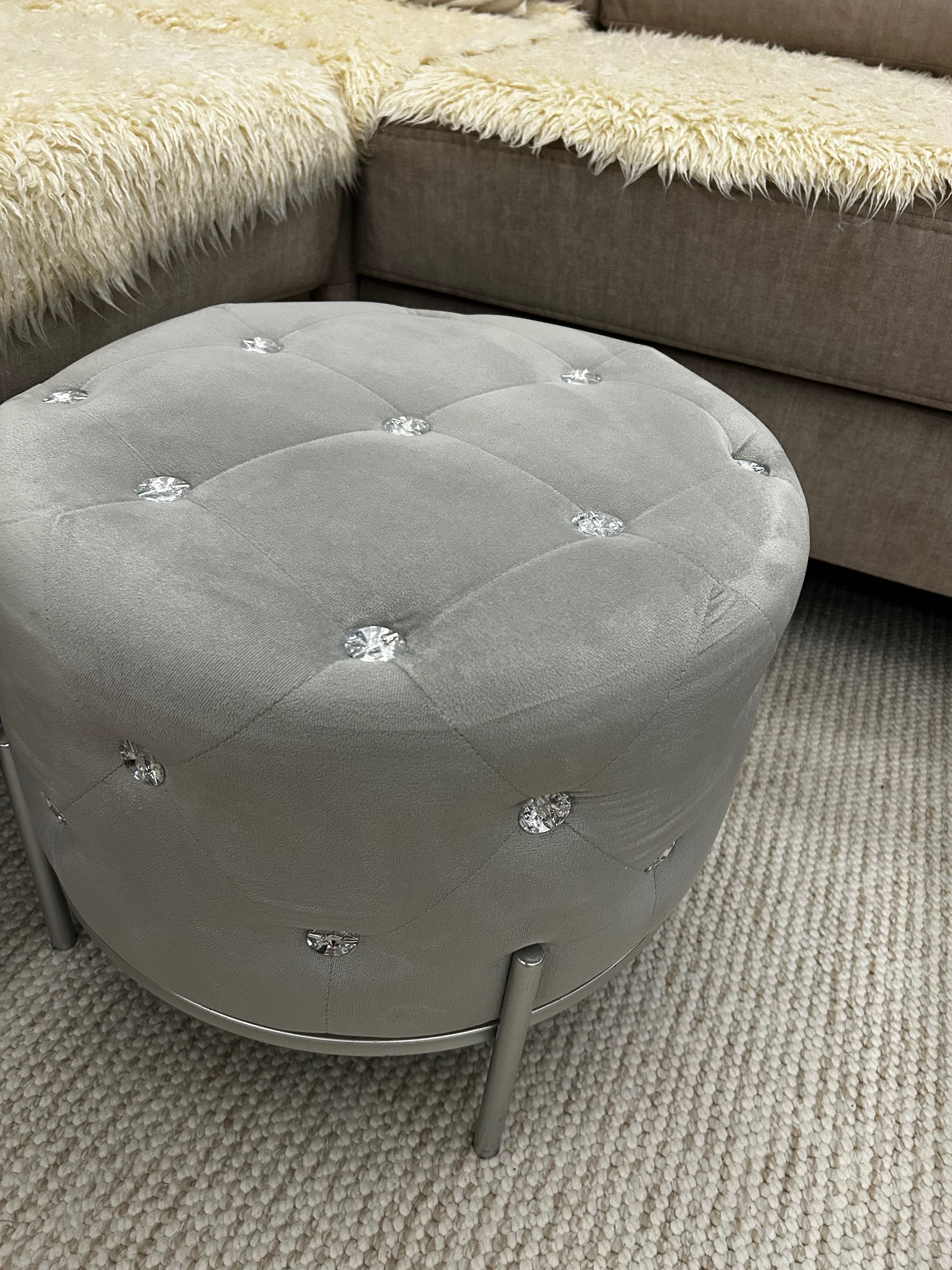Piękna pufa glamour z kryształkami Home&you