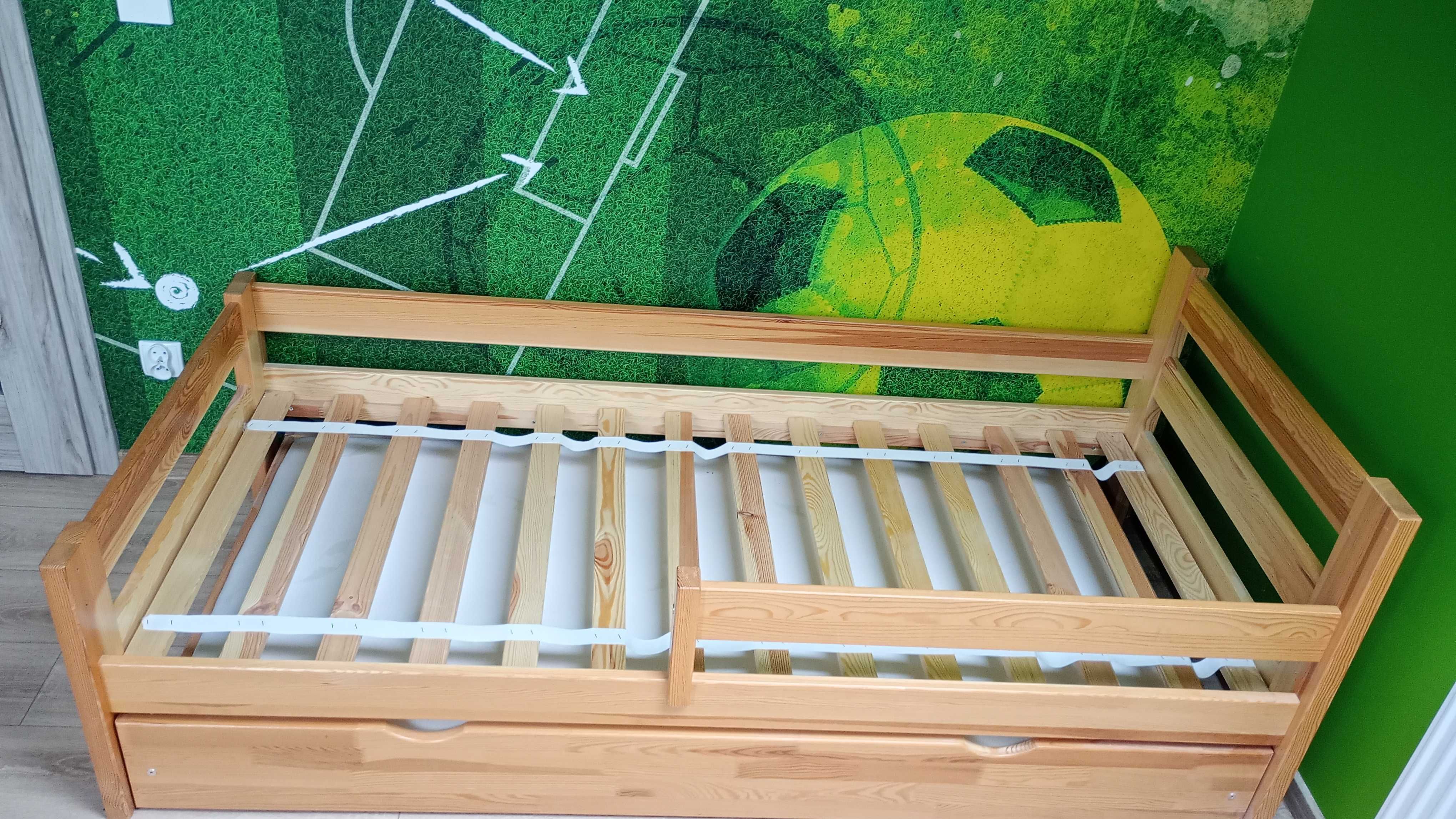 Łóżko drewniane dziecięce 180x80 z wysuwaną dostawką + materac