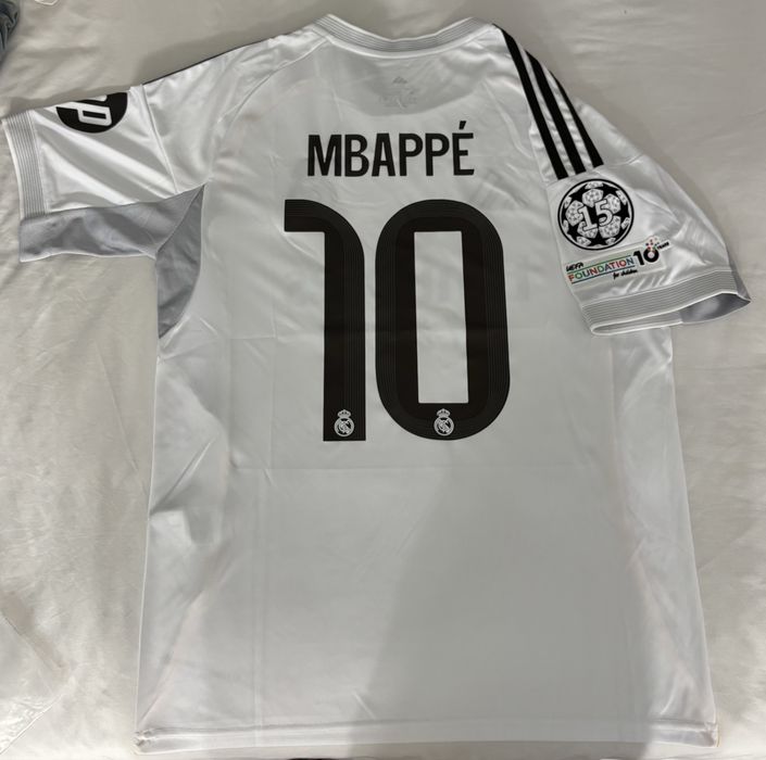 Camisola Principal Real Madrid 25/26 - Mbappé