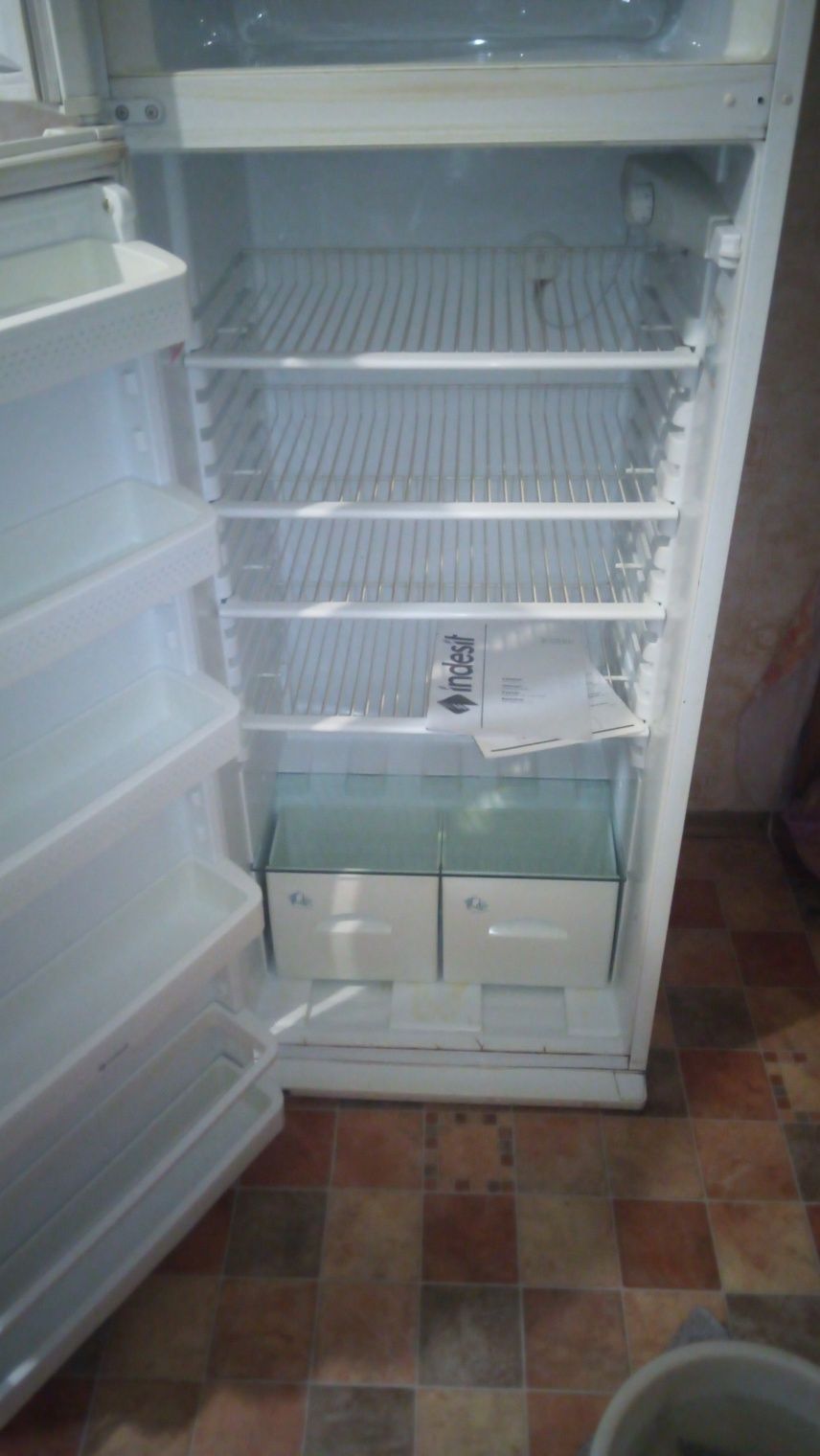Холодильник Indezit Italy