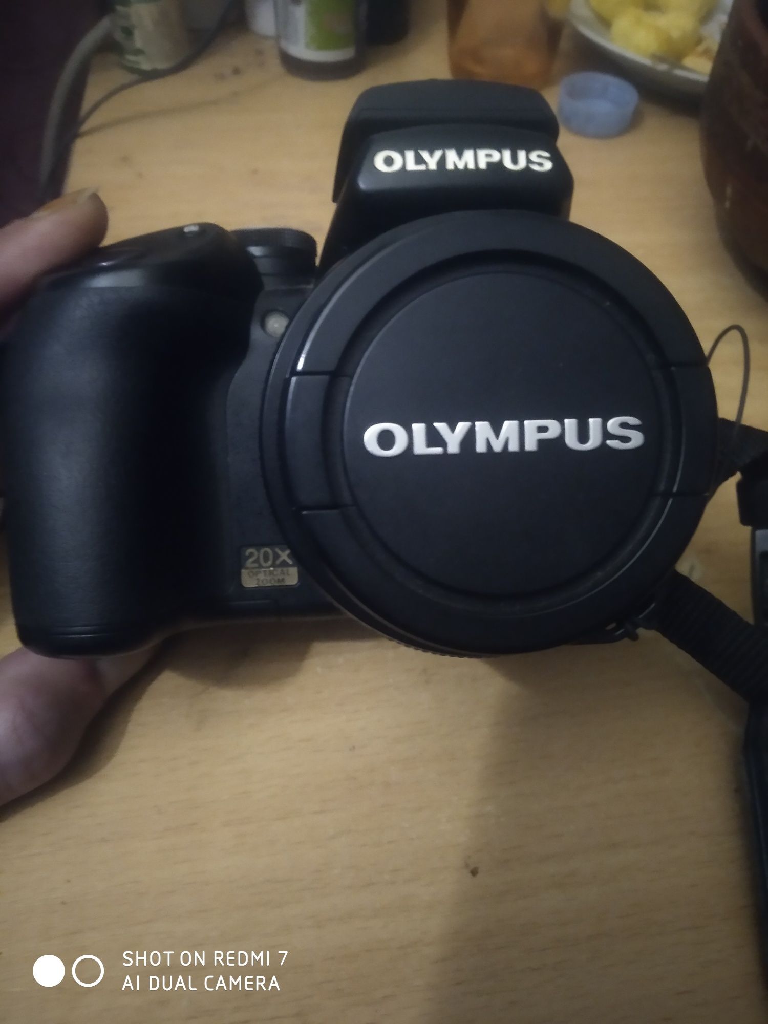 Olympus SP-570 UZ