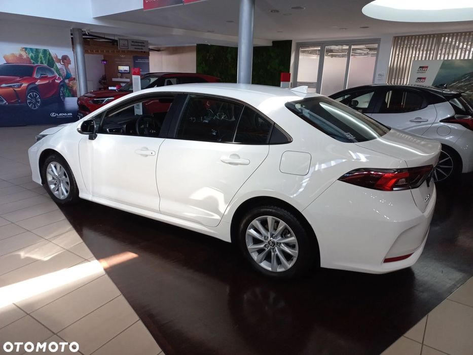 Toyota corolla e21 sedan drzwi lewe przód tył 040