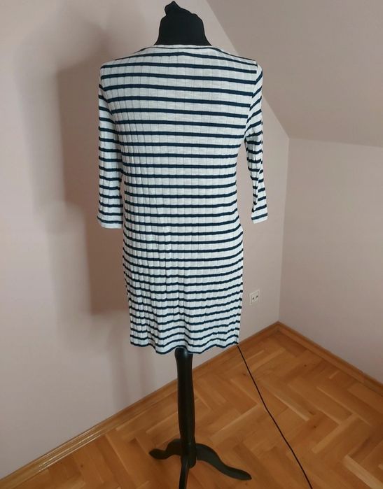 Tunika sweter bluzka Stradivarius rozmiar L w paski tanio okazja blog