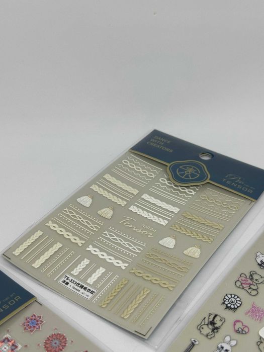 Śliczne naklejki do paznokci do zdobień MIX samoprzylepne kod 1577