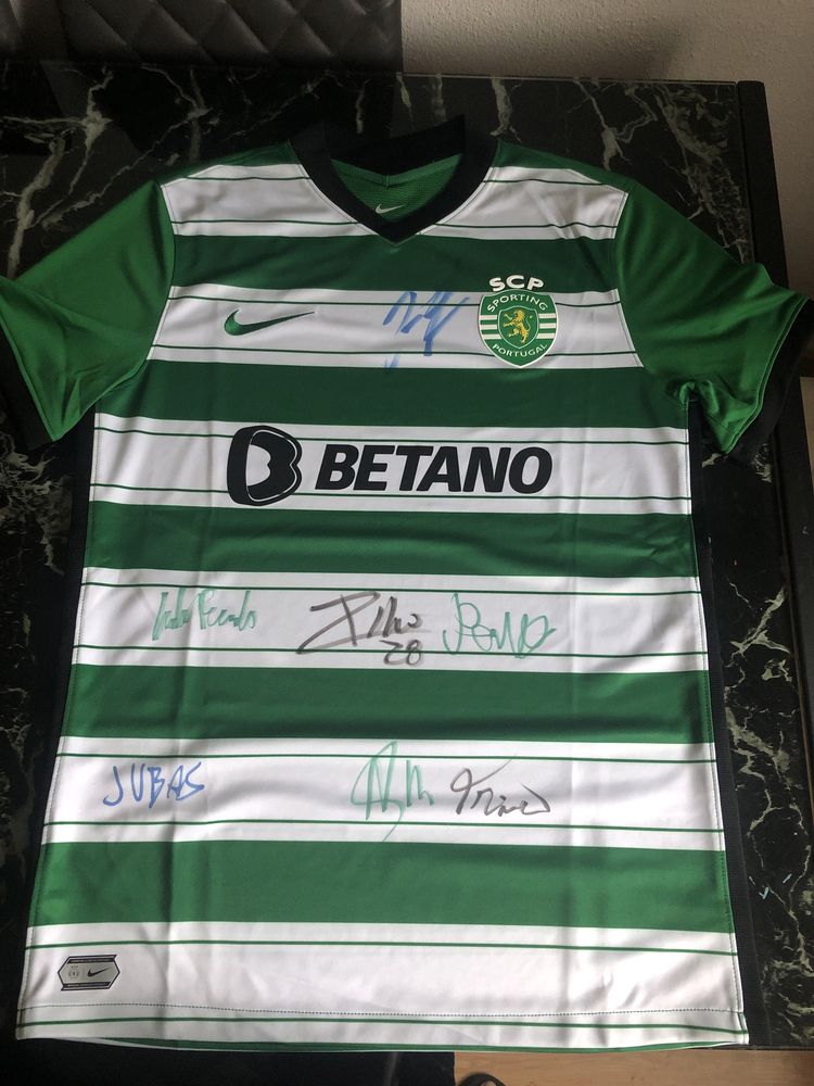 Camisola Do Sporting Clube Portugal Oficial Autografada