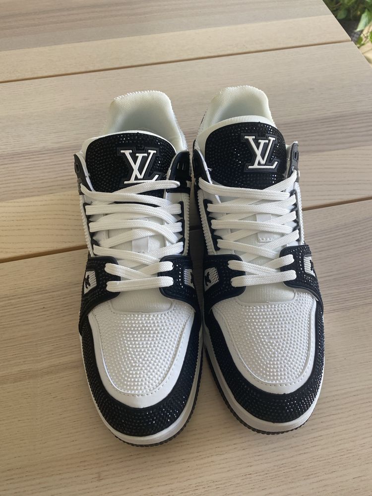 LV trainer sneaker - louis vitton