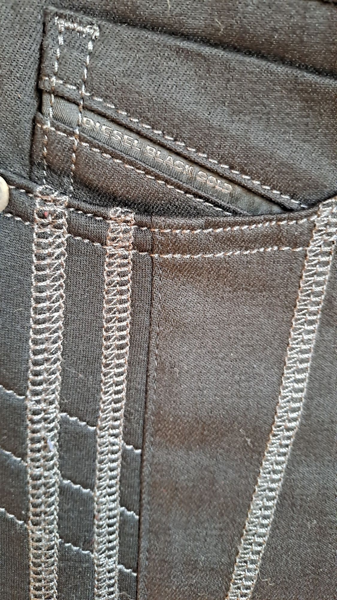 Diesel Black Gold spodnie roz 34