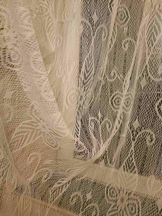 Гардина из двух полотен на кухонное окно