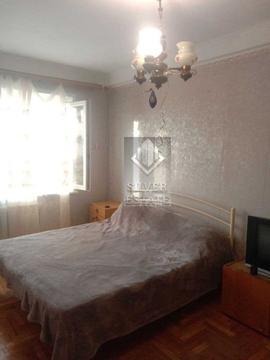 Продам 3-кімнатну квартиру по вул. Полякова, Шевченківський район