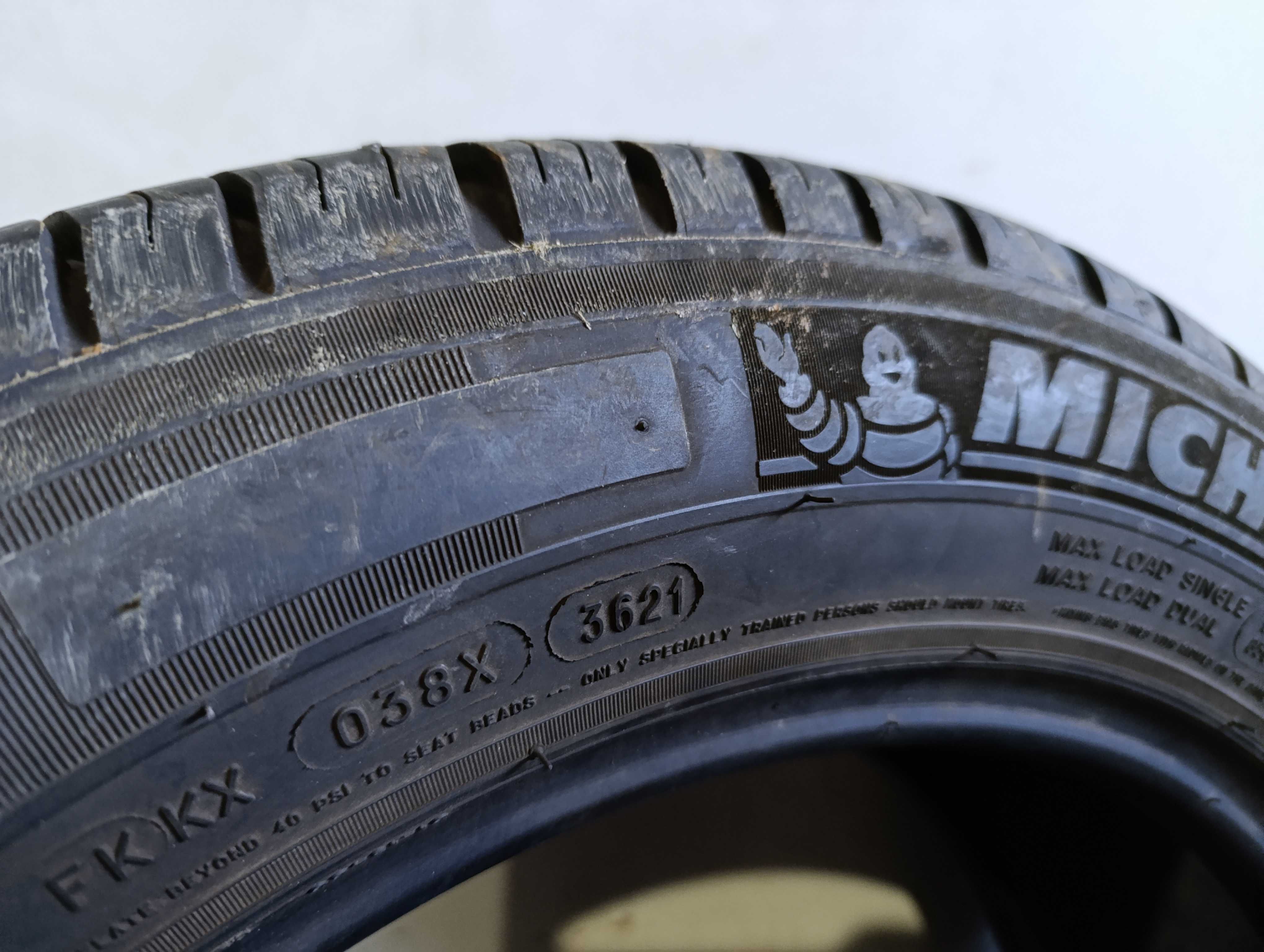2x 215/60 R17C 104/102H Michelin Agilis 21/18r 7,5mm