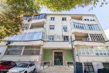 Apartamento Renovado T4 em Alvalade, Lisboa com box para 1 viatura