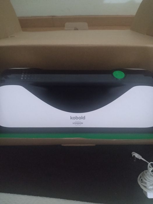 Duas máquinas da marca kobold limpa vidros eléctrico um aspirador