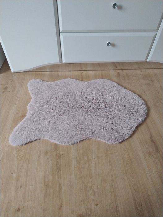 Dywanik  rozmiar  80 x 60