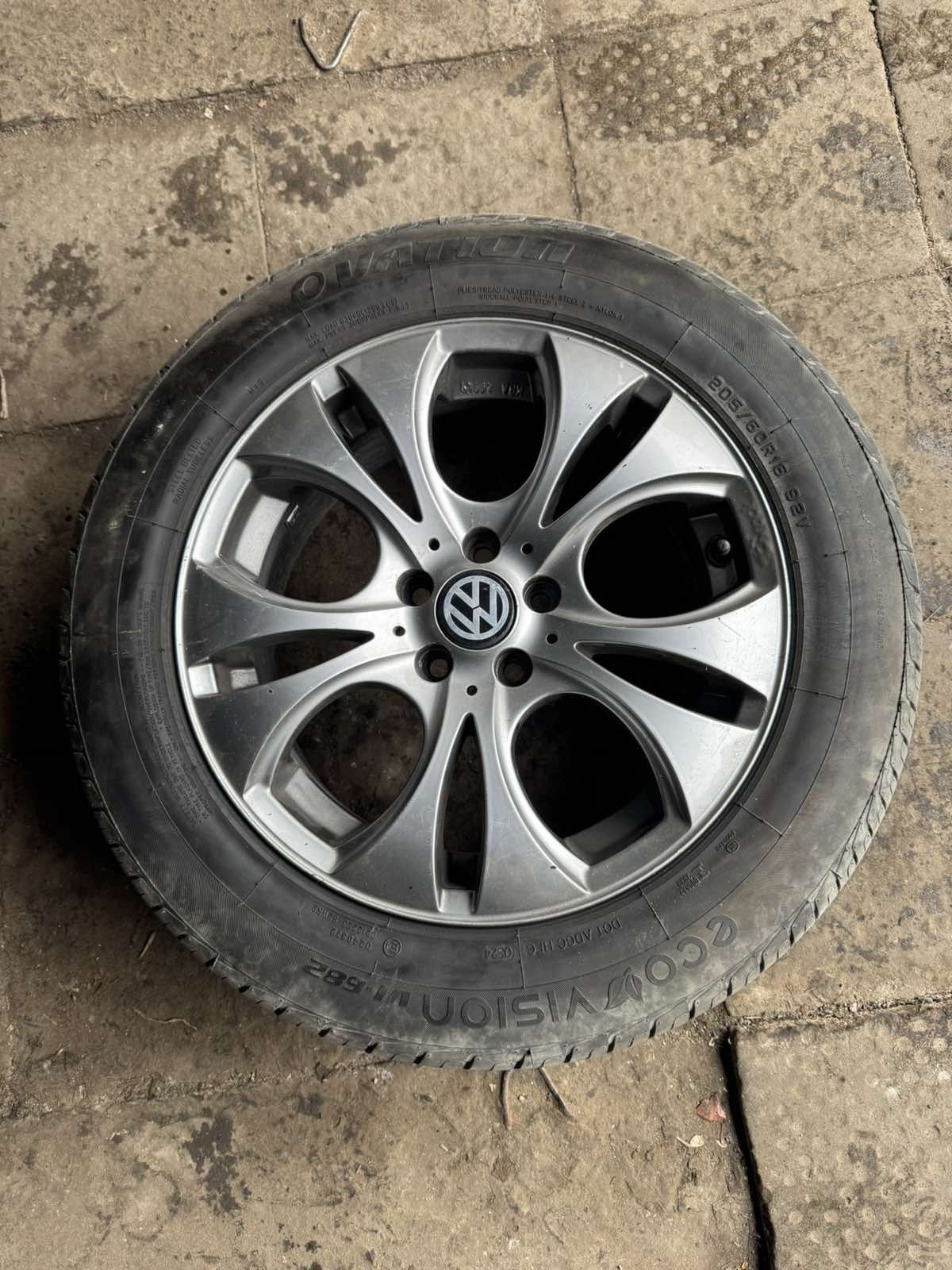 205/60/R16 літо нові