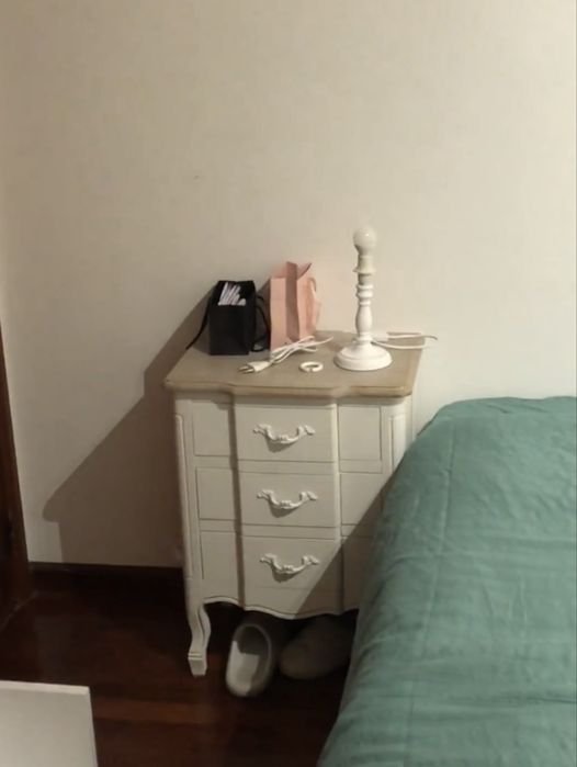 Mesa de Cabeceira (Viena) - Loja do Gato Preto