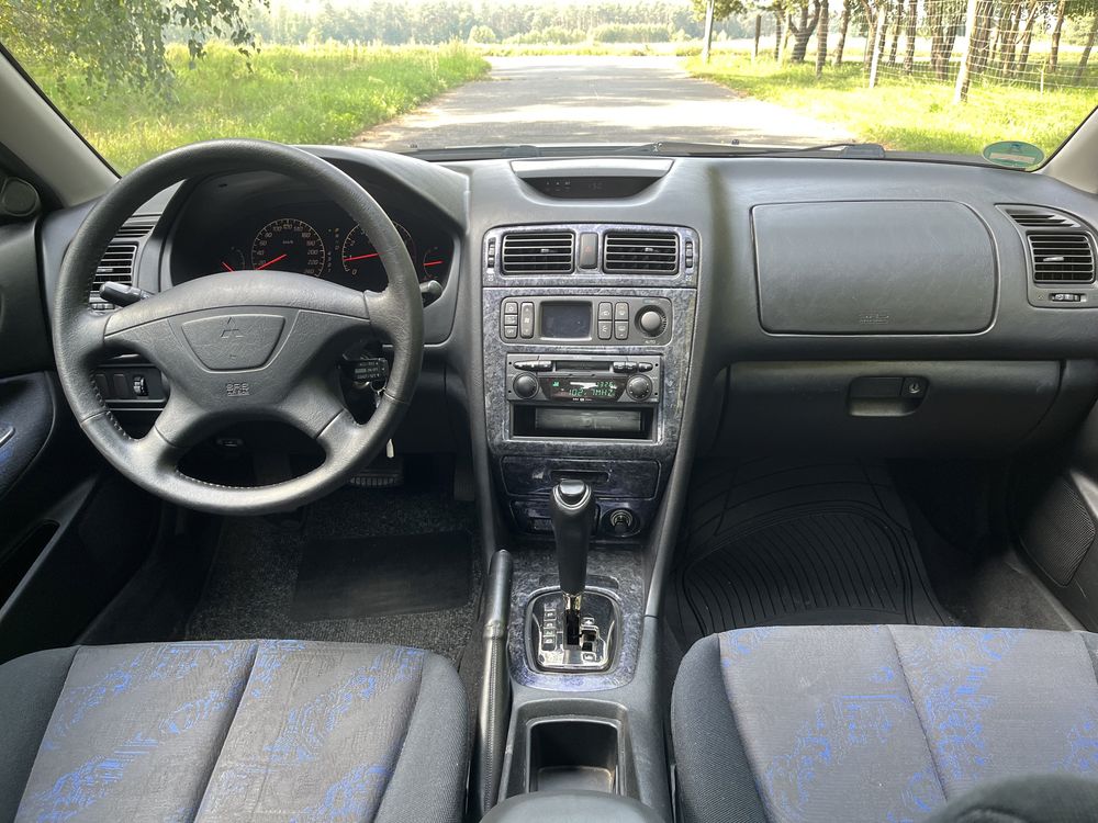 Mitsubishi Galant 2.4 Przebieg 73 800km.