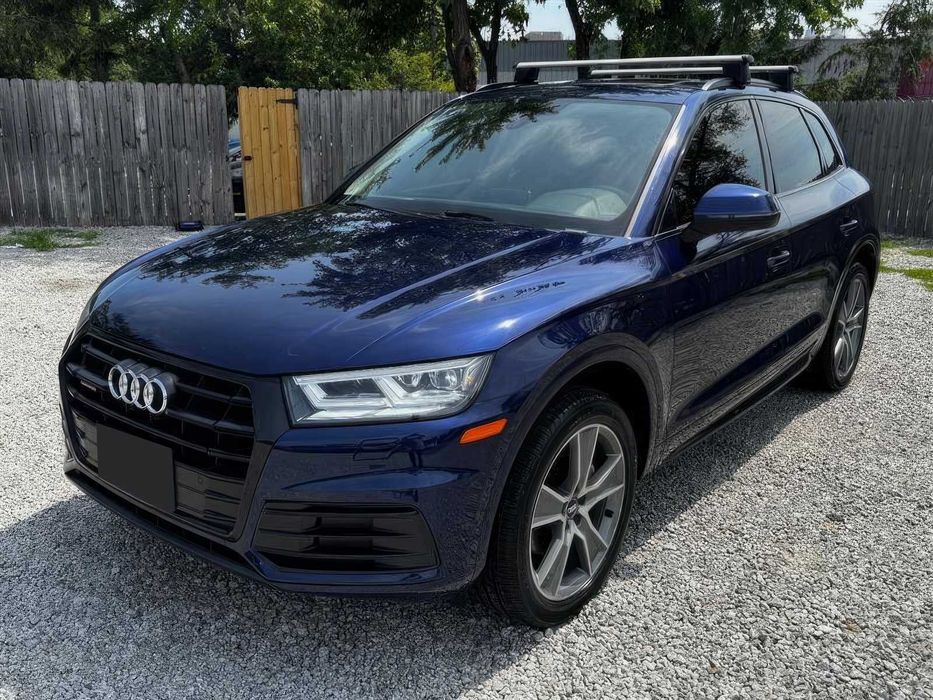 Audi Q5      2019