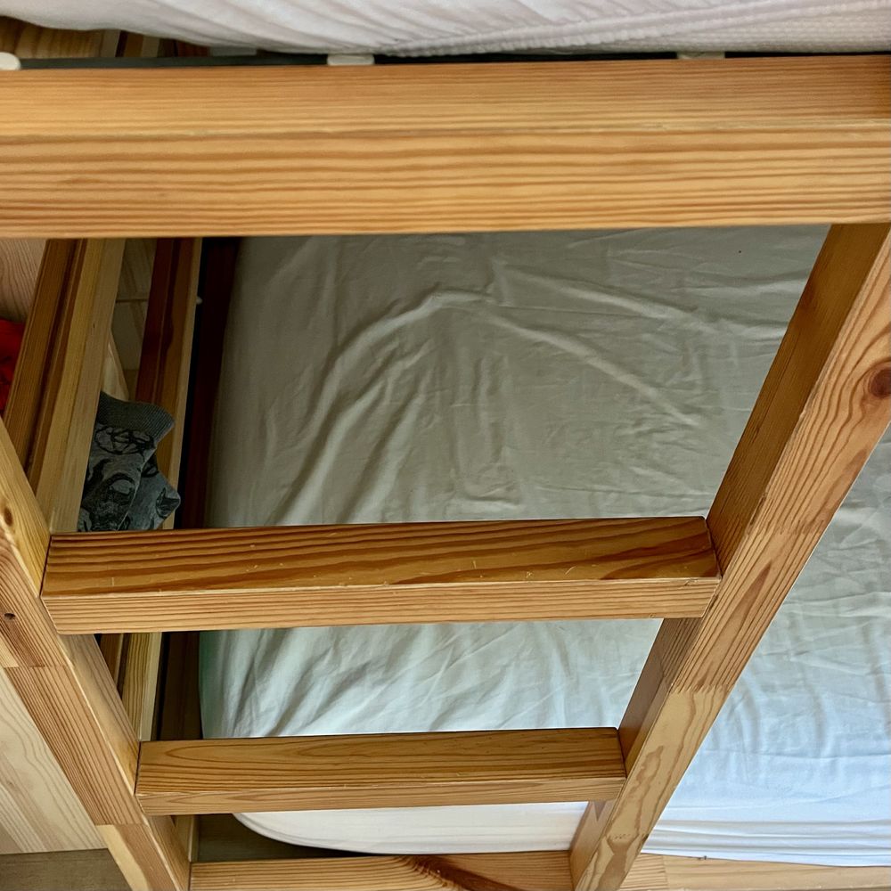 Łóżko drewniane ikea kura